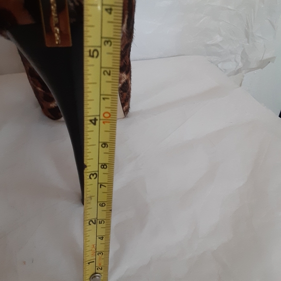 Womens Michael kords Hair Calf booties sz 9.5M - Picture 3 of 16